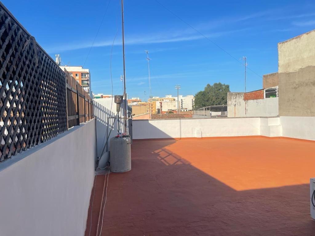 Uim Mediterraneo Pablo Iglesias Wifi Puerto de Sagunto Exterior foto